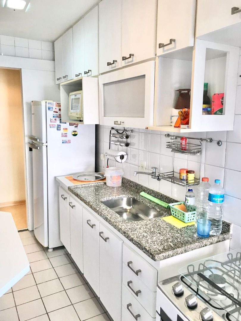 Apartamento à venda com 3 quartos, 70m² - Foto 14