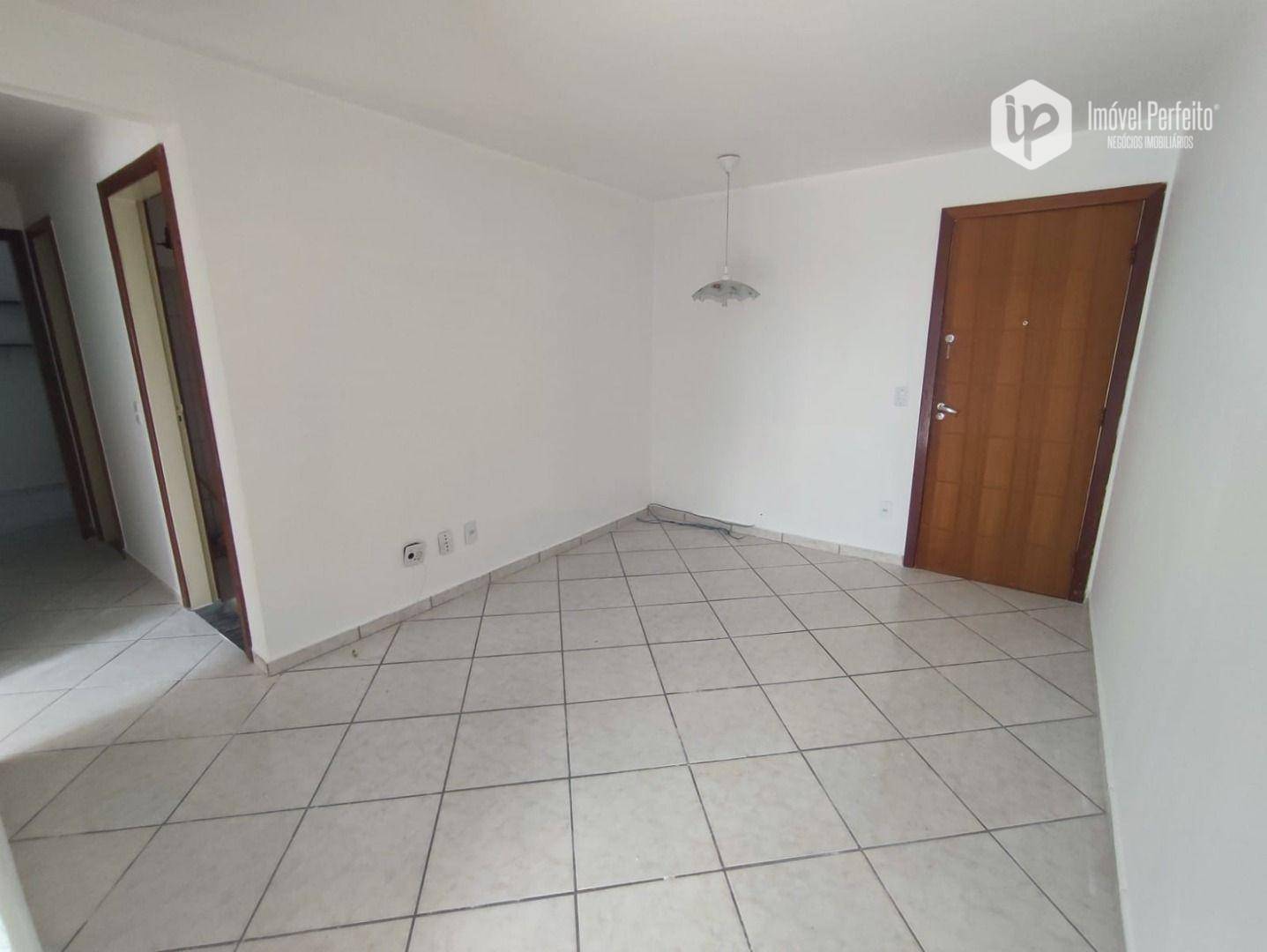 Apartamento para alugar com 2 quartos, 70m² - Foto 2