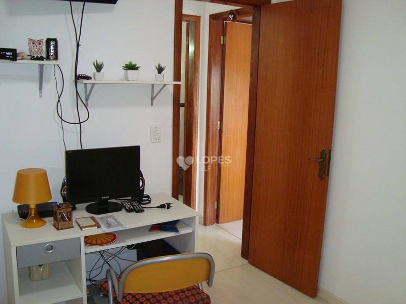 Apartamento à venda com 2 quartos, 73m² - Foto 9