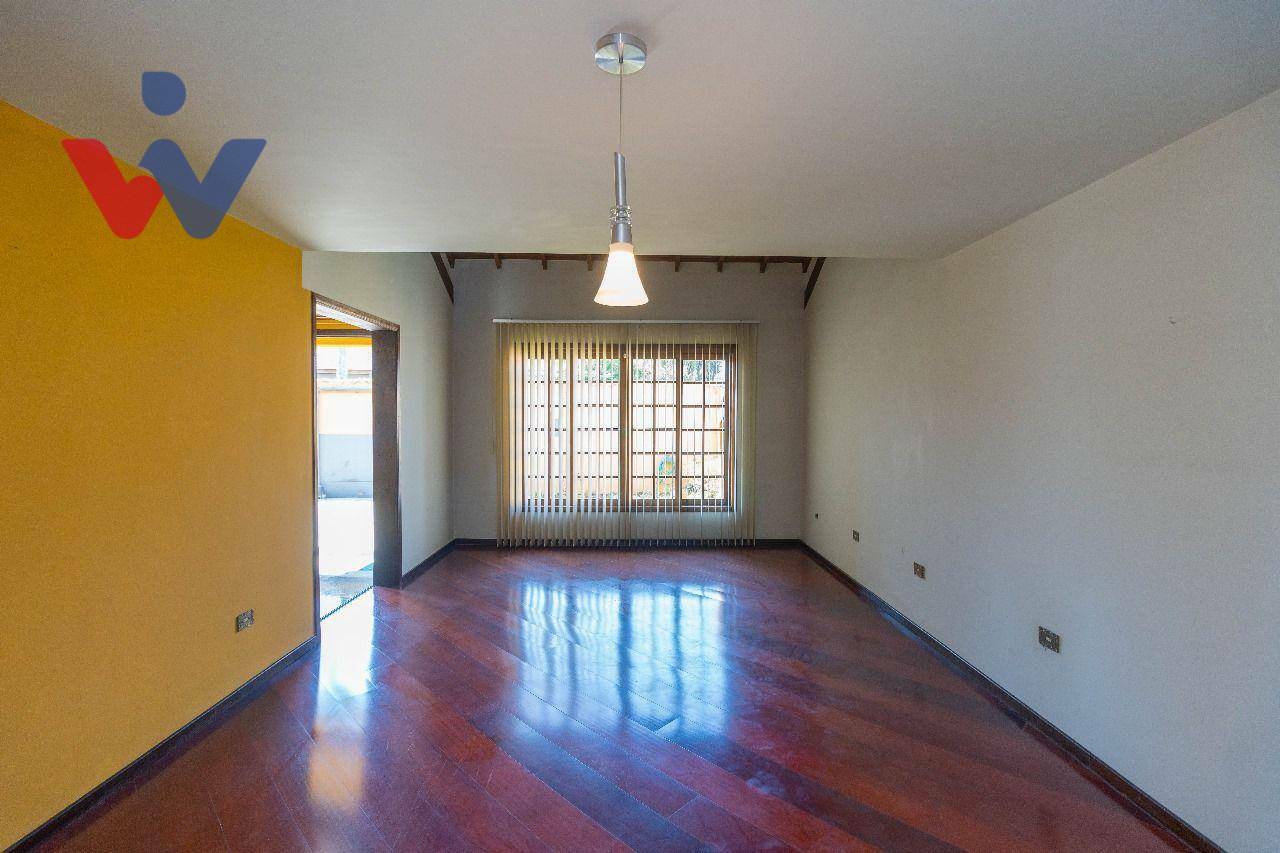 Casa para alugar com 4 quartos, 329m² - Foto 18