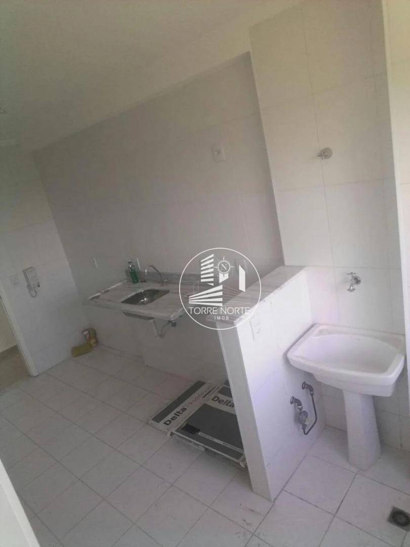 Apartamento à venda com 2 quartos, 58m² - Foto 7