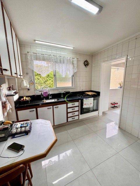 Apartamento à venda com 3 quartos, 106m² - Foto 1