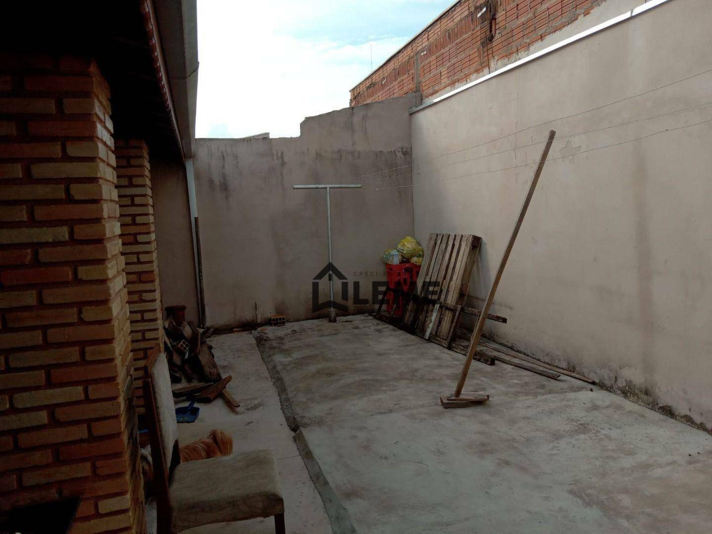 Casa à venda com 2 quartos, 140m² - Foto 5