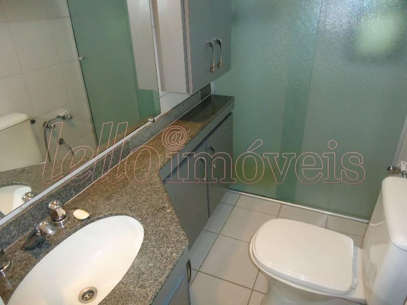 Apartamento para alugar com 3 quartos, 140m² - Foto 12