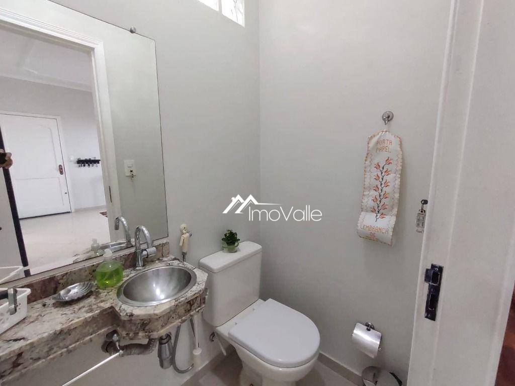 Casa à venda com 3 quartos, 220m² - Foto 12