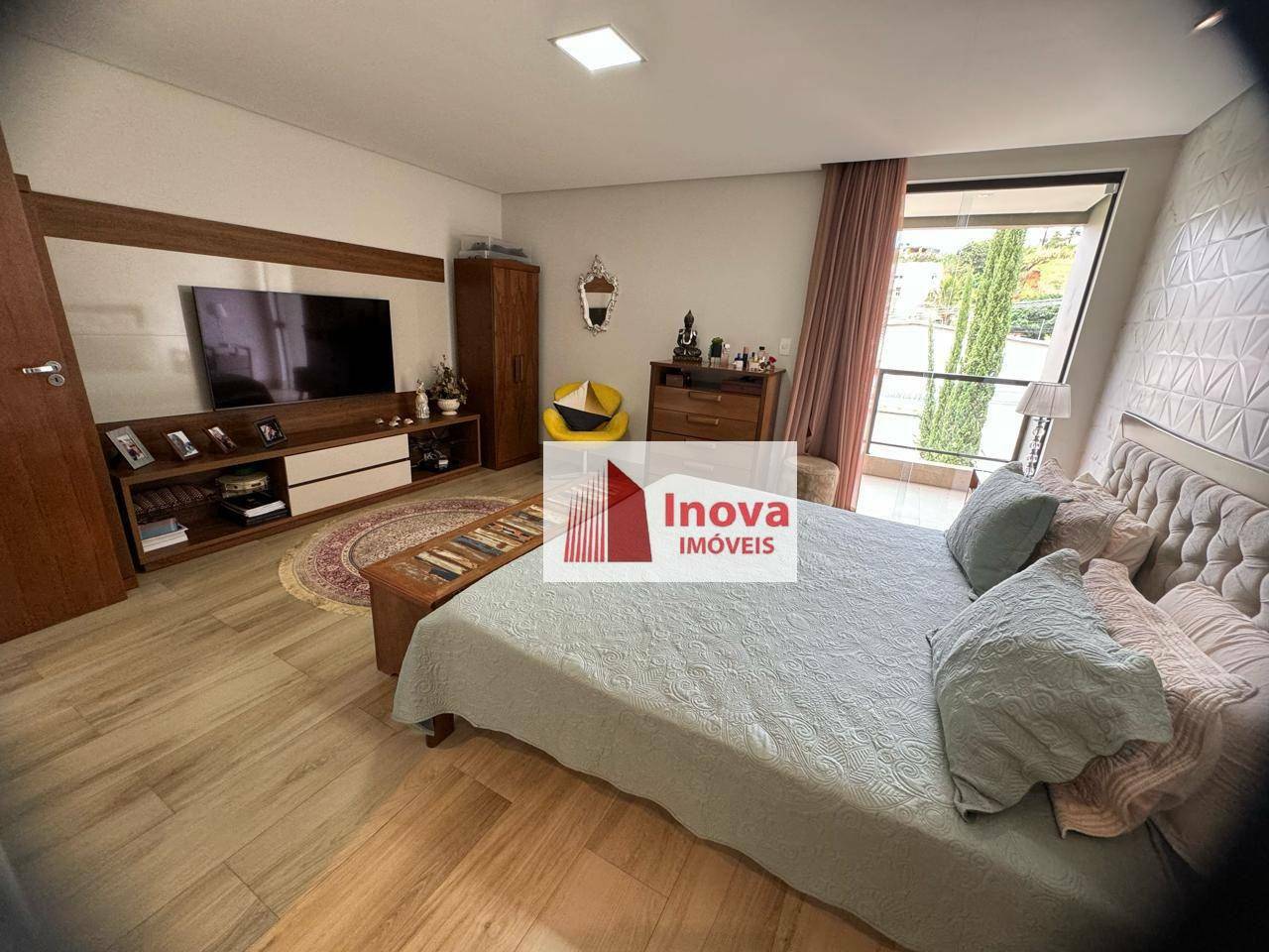 Casa à venda com 3 quartos, 300m² - Foto 18