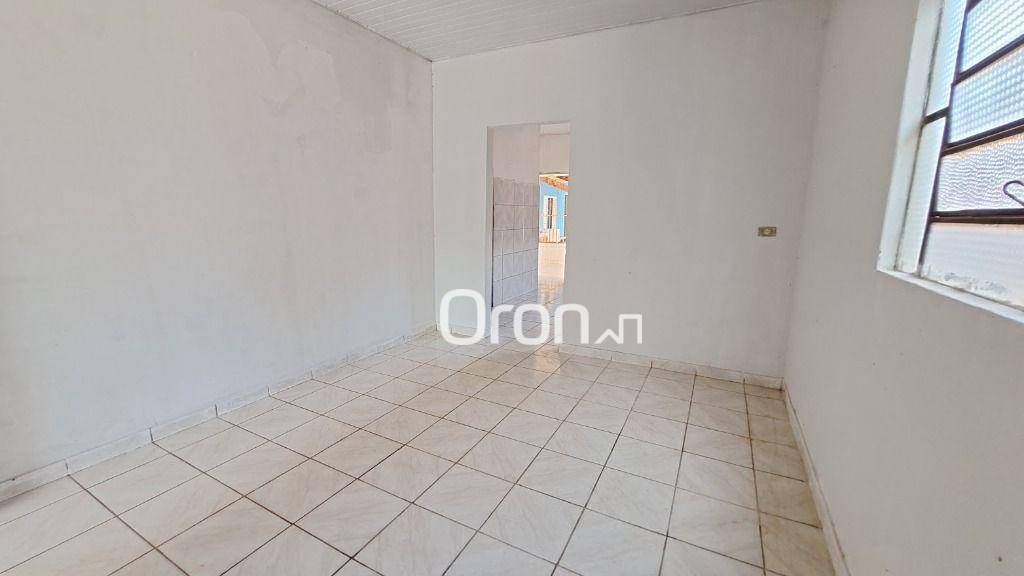 Casa à venda com 1 quarto, 200m² - Foto 7