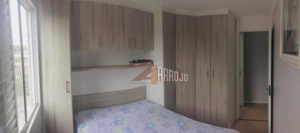 Apartamento à venda com 2 quartos, 45m² - Foto 3