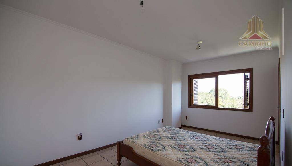 Casa à venda com 3 quartos, 300m² - Foto 13