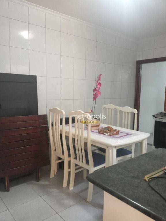 Casa à venda e aluguel com 3 quartos, 350m² - Foto 9