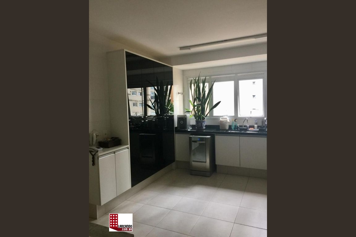 Apartamento à venda com 3 quartos, 350m² - Foto 2