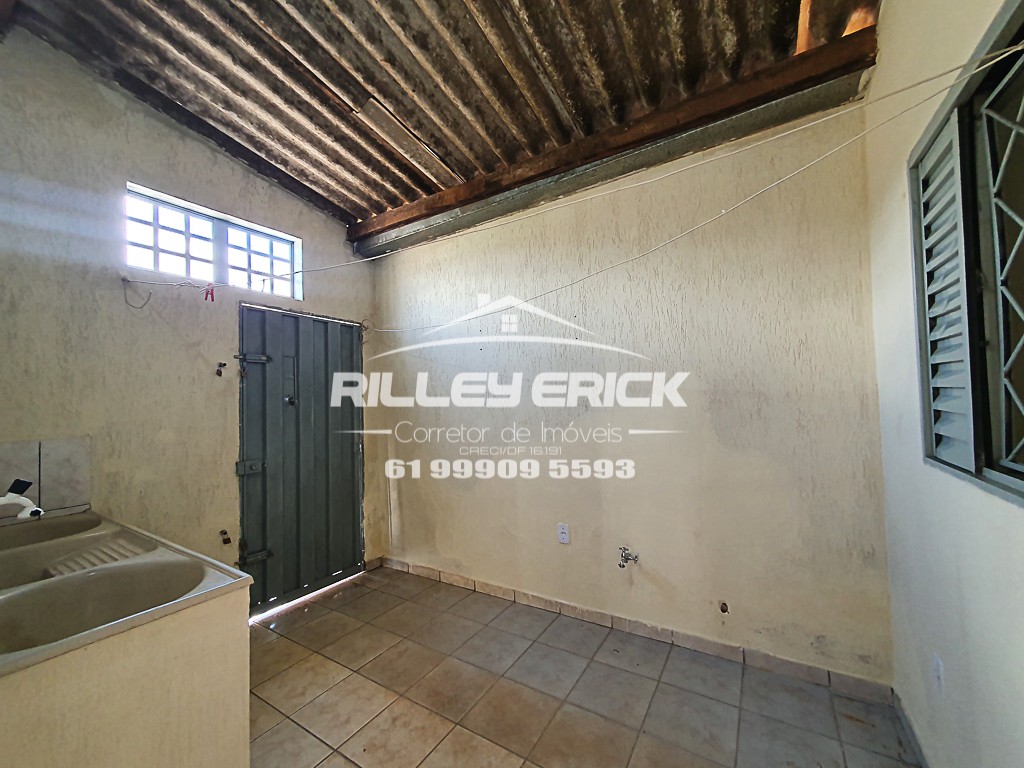 Casa à venda com 3 quartos, 90m² - Foto 17