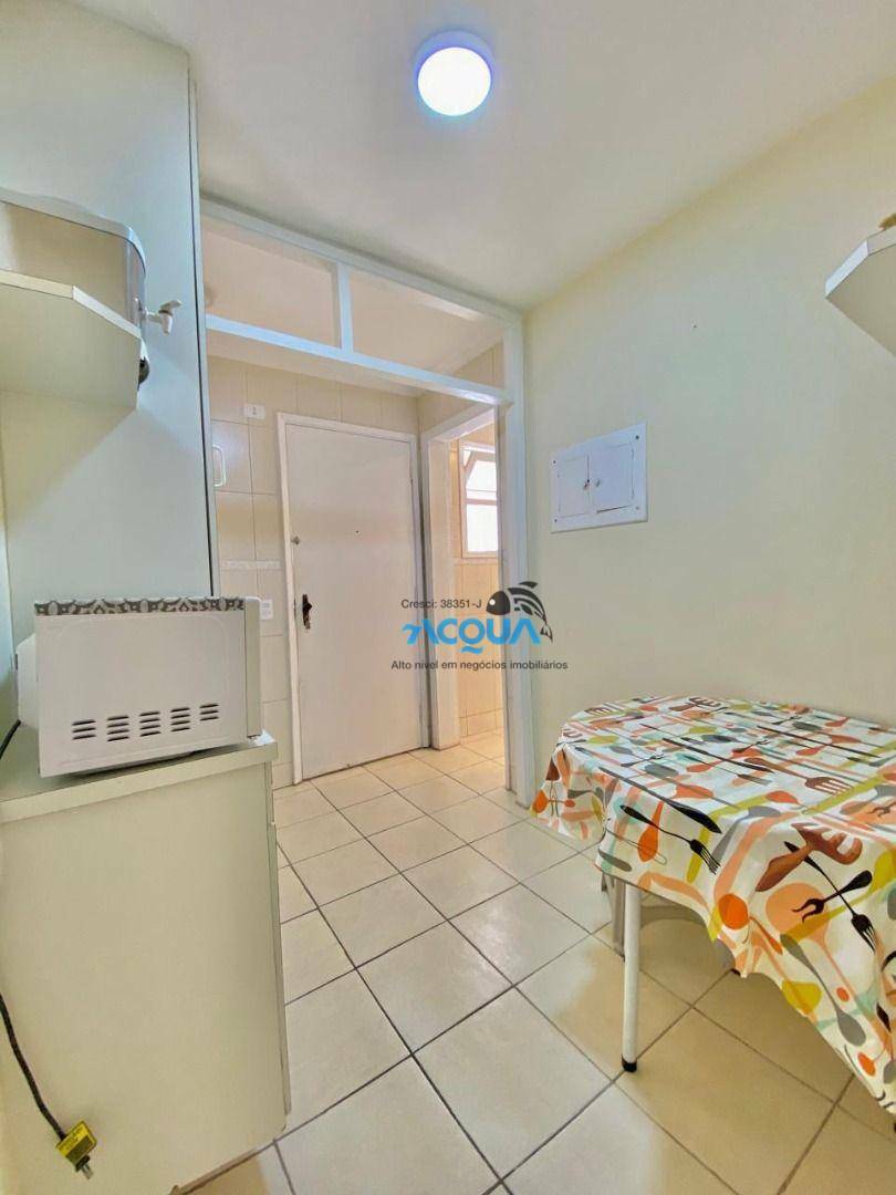 Apartamento à venda com 2 quartos, 70m² - Foto 9