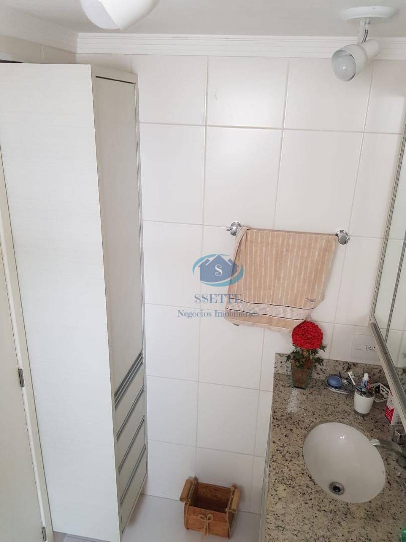 Apartamento à venda com 2 quartos, 69m² - Foto 17