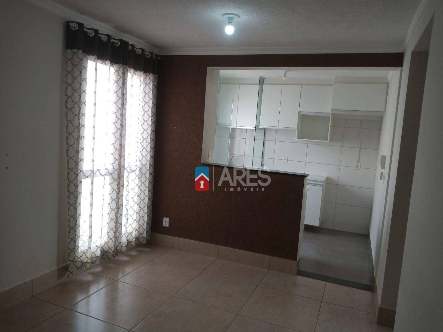 Apartamento à venda com 2 quartos, 49m² - Foto 2