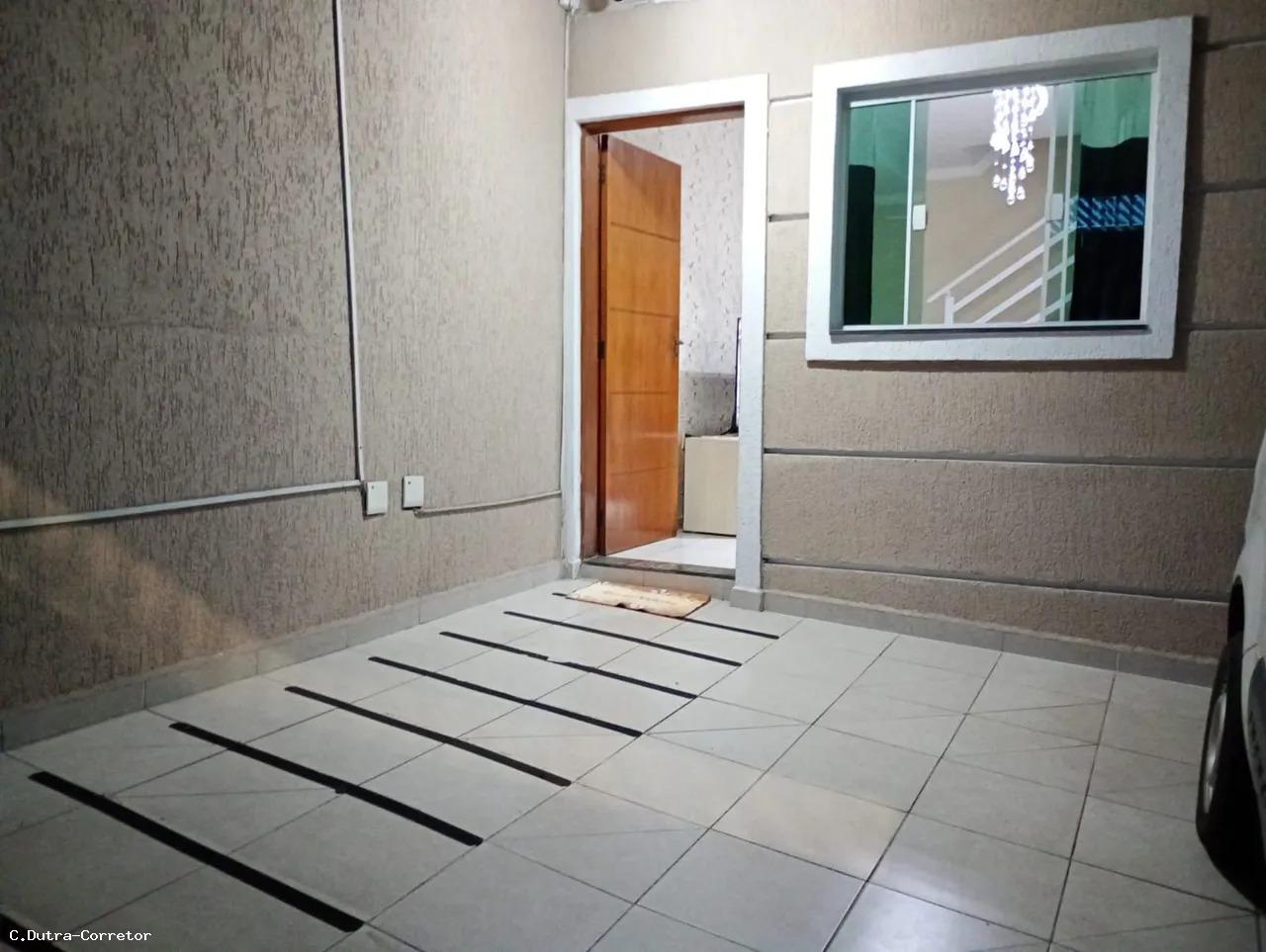 Sobrado à venda com 2 quartos, 59m² - Foto 1