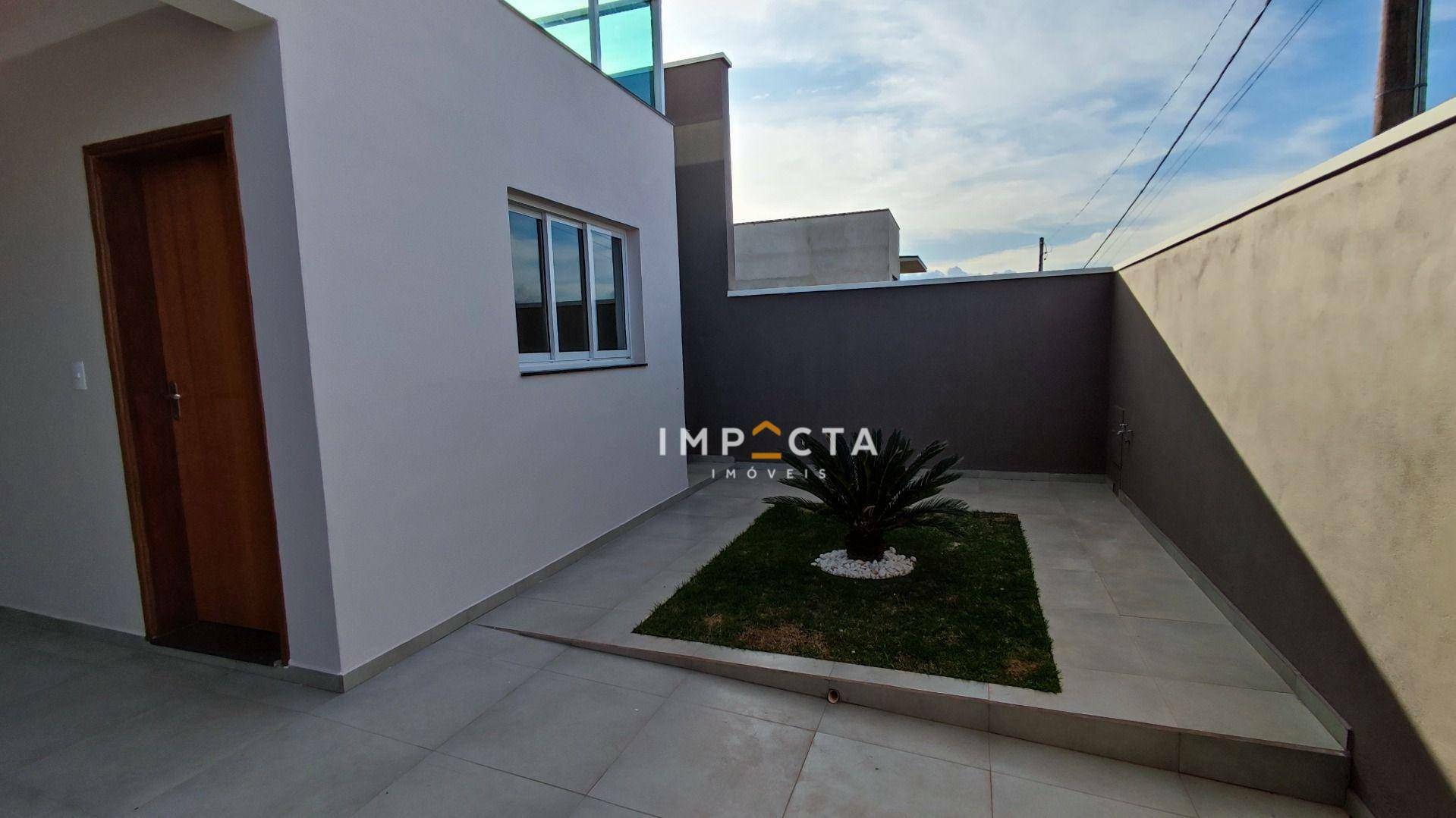 Casa à venda com 4 quartos, 210m² - Foto 3