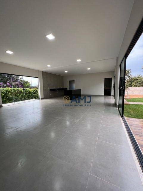 Chácara à venda com 3 quartos, 233m² - Foto 14