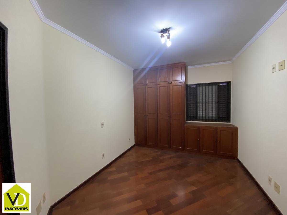 Apartamento à venda com 3 quartos, 180m² - Foto 18