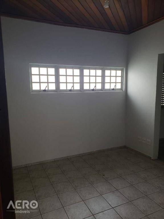 Casa para alugar com 3 quartos, 173m² - Foto 5