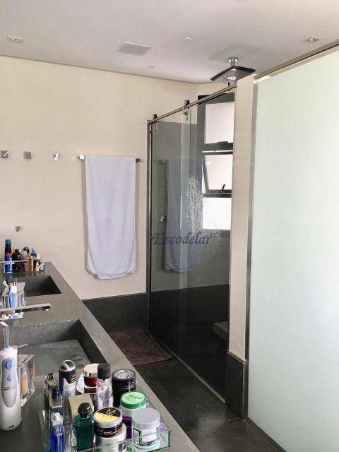 Apartamento para alugar com 4 quartos, 350m² - Foto 29