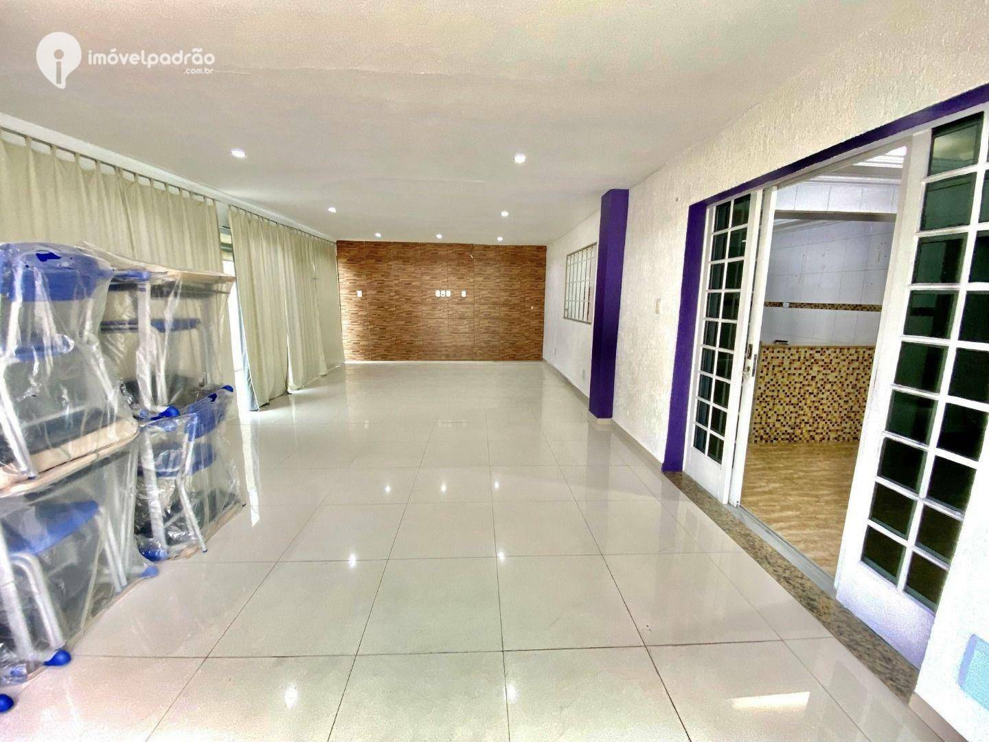 Casa à venda com 4 quartos, 140m² - Foto 9