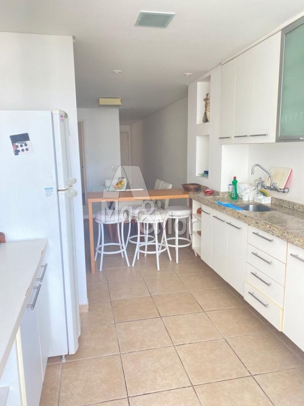 Apartamento à venda com 2 quartos, 95m² - Foto 10