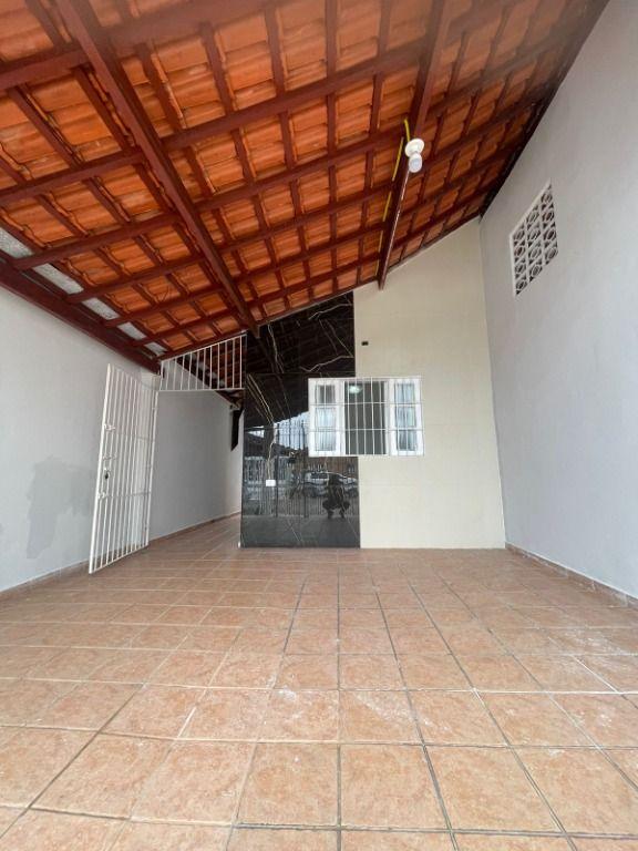 Casa à venda com 1 quarto, 53m² - Foto 2