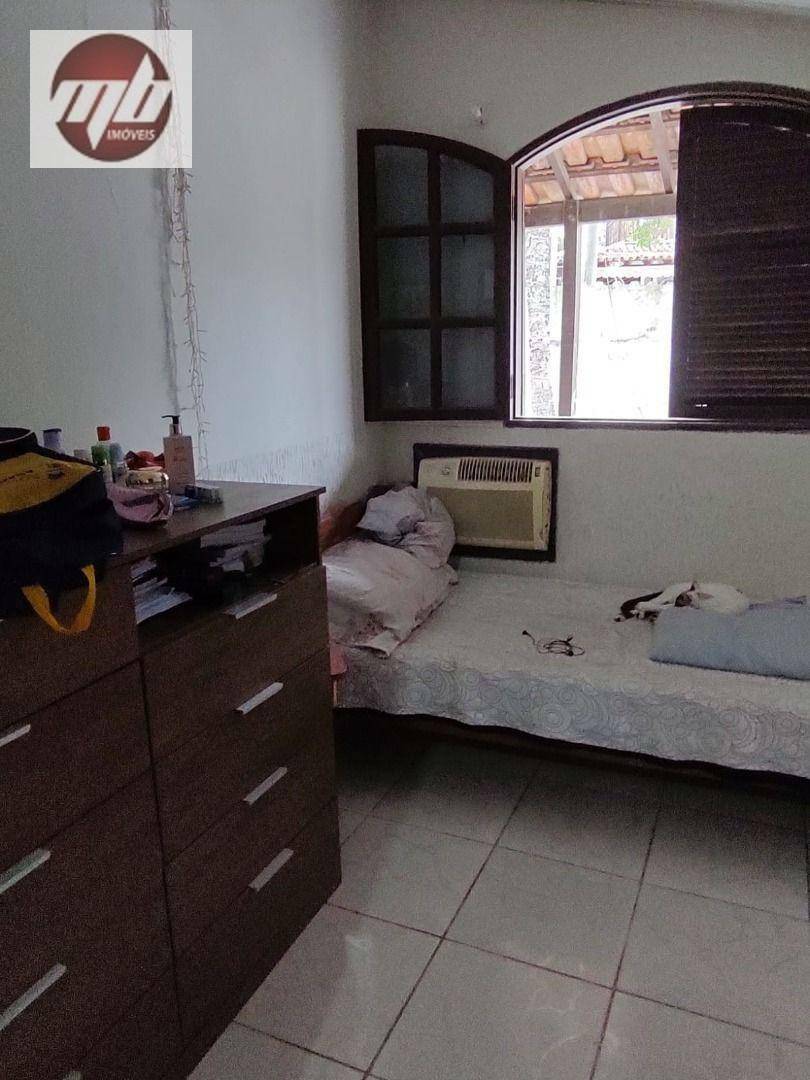 Casa à venda com 2 quartos, 80m² - Foto 4