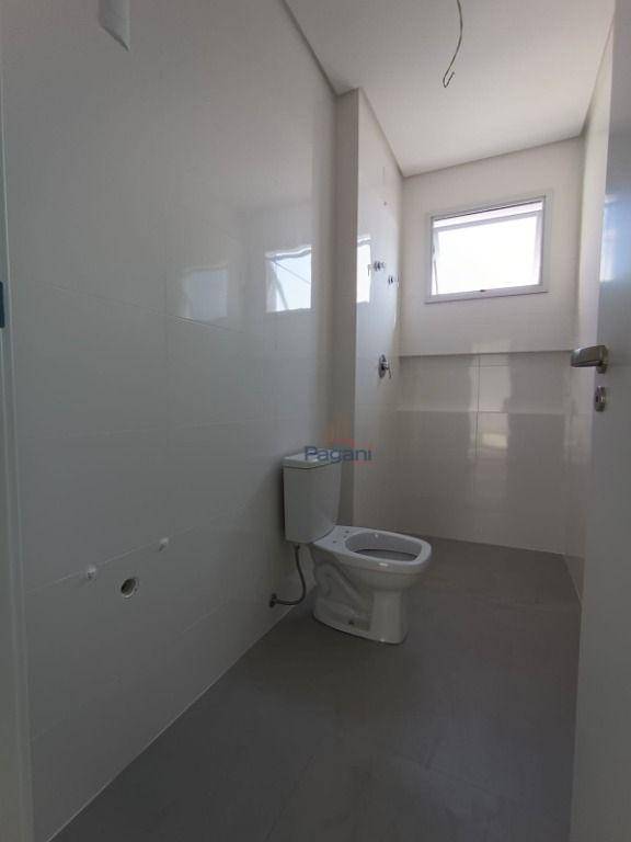 Apartamento à venda com 2 quartos, 75m² - Foto 19