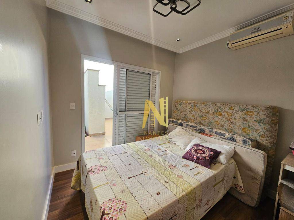 Casa de Condomínio à venda com 3 quartos, 216m² - Foto 25