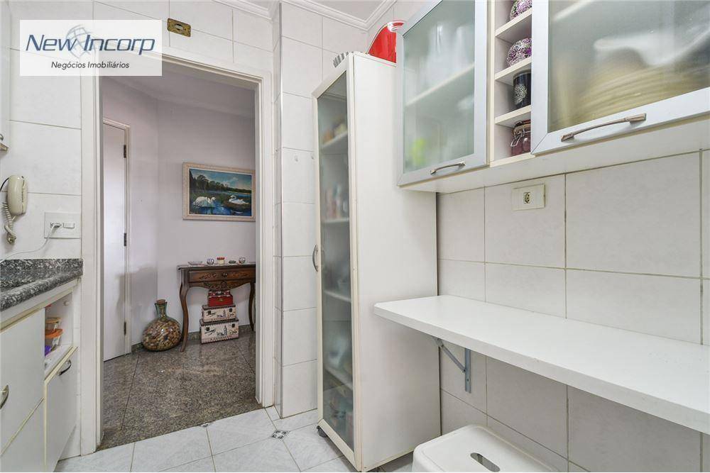 Apartamento à venda com 2 quartos, 69m² - Foto 30