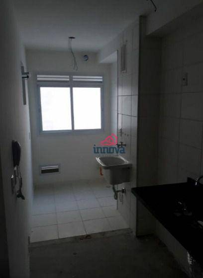 Apartamento à venda com 3 quartos, 82m² - Foto 2