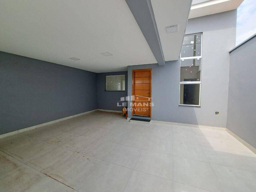 Casa à venda com 3 quartos, 122m² - Foto 2