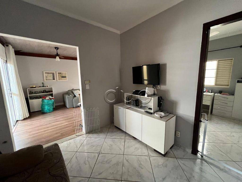 Casa à venda com 3 quartos, 141m² - Foto 11