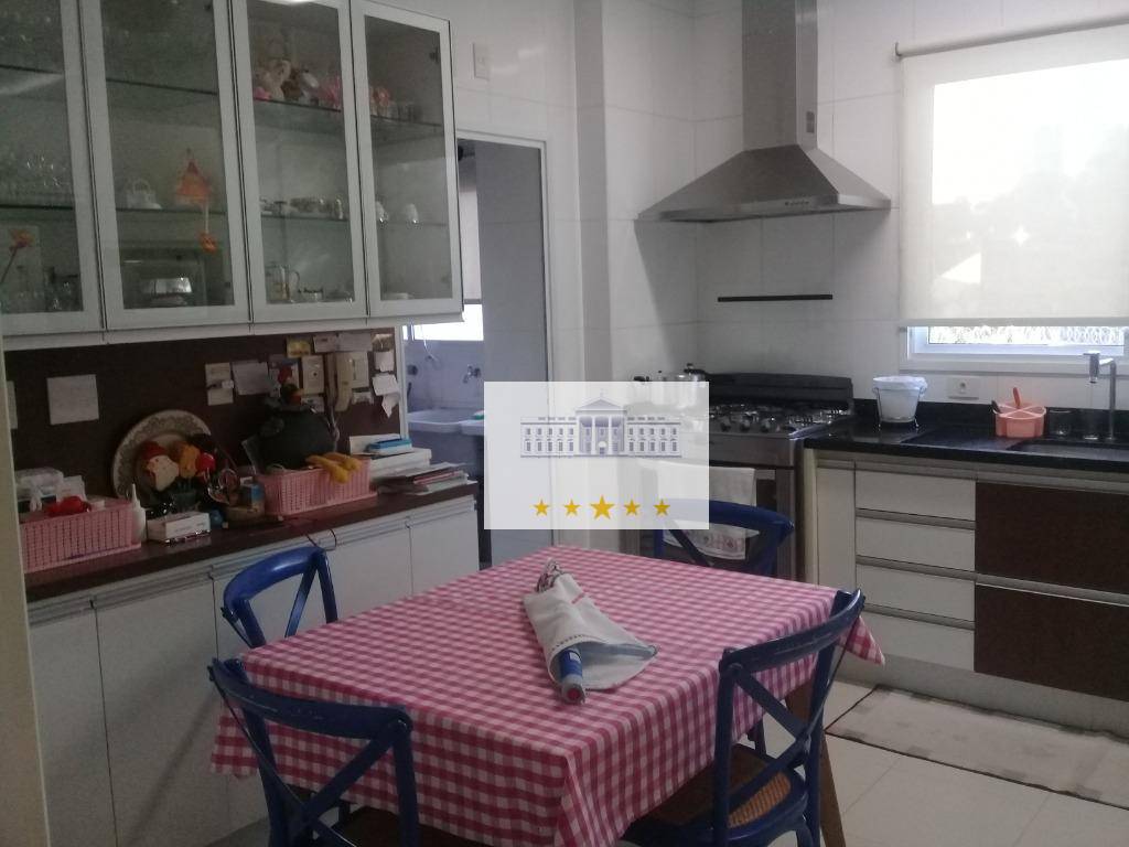 Apartamento à venda com 3 quartos, 192m² - Foto 10