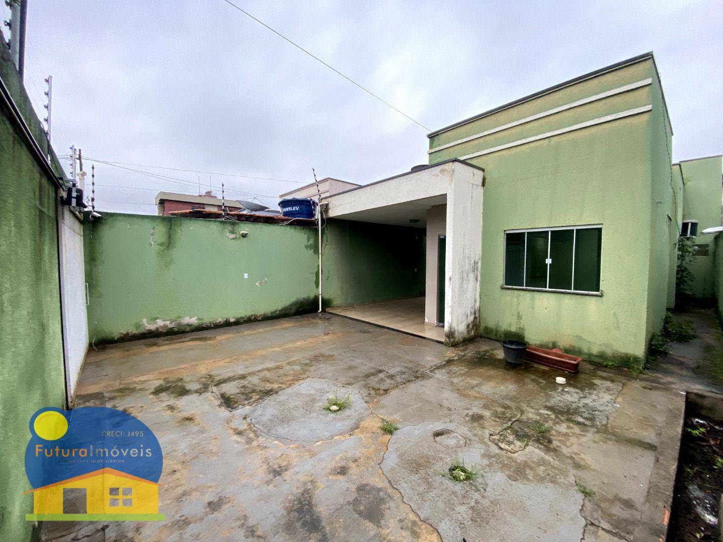 Casa à venda e aluguel com 3 quartos, 100m² - Foto 2