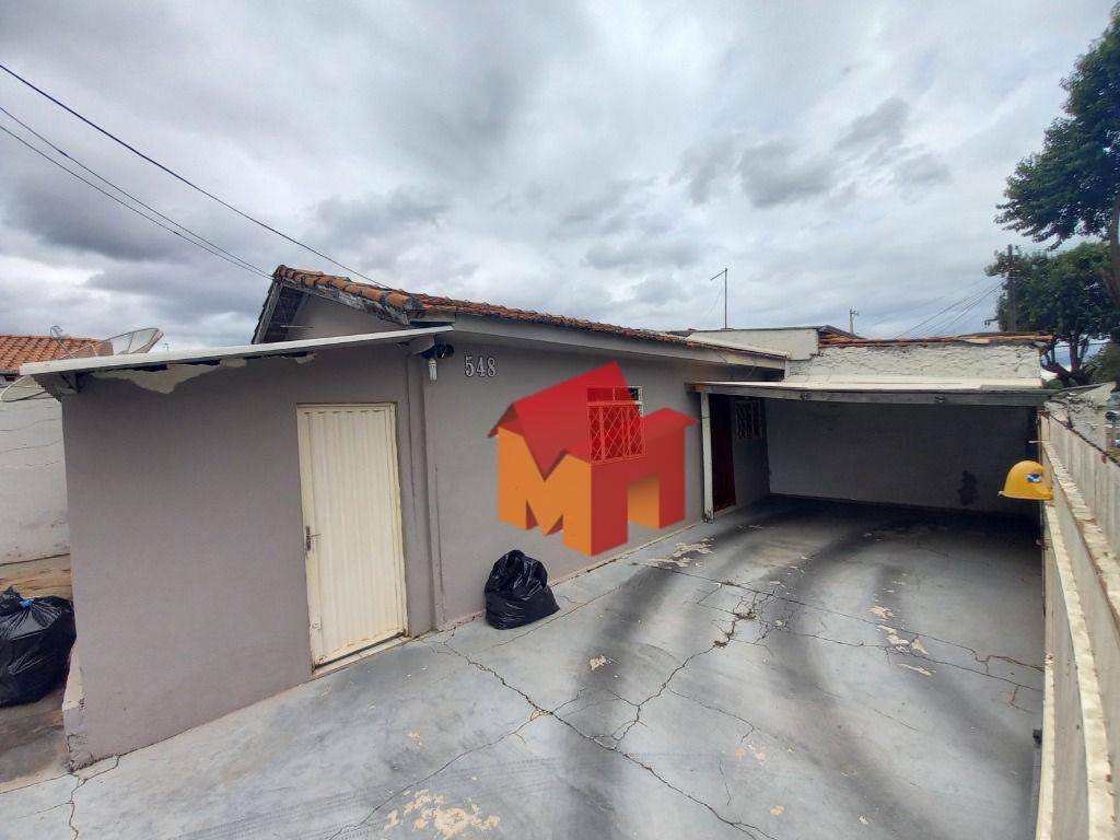 Casa à venda com 2 quartos, 50m² - Foto 3