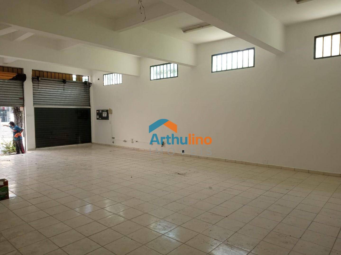 Loja-Salão para alugar, 140M2 - Foto 4