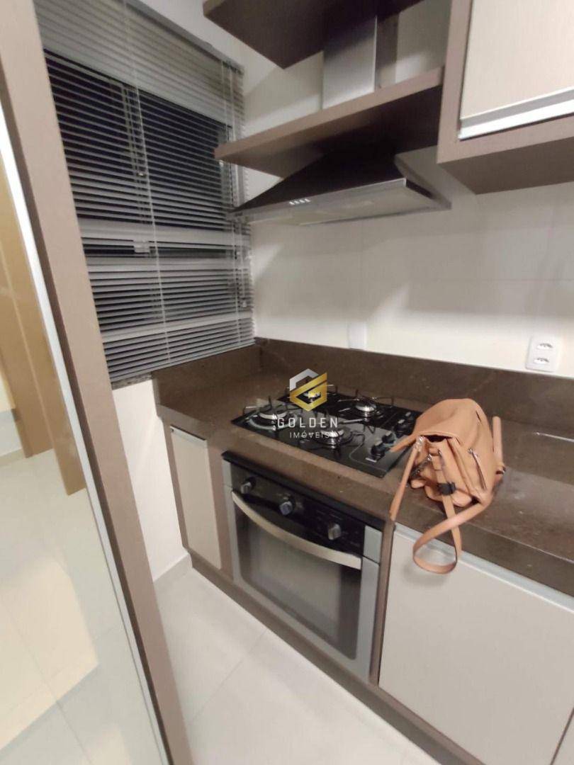 Apartamento à venda com 2 quartos, 64m² - Foto 6