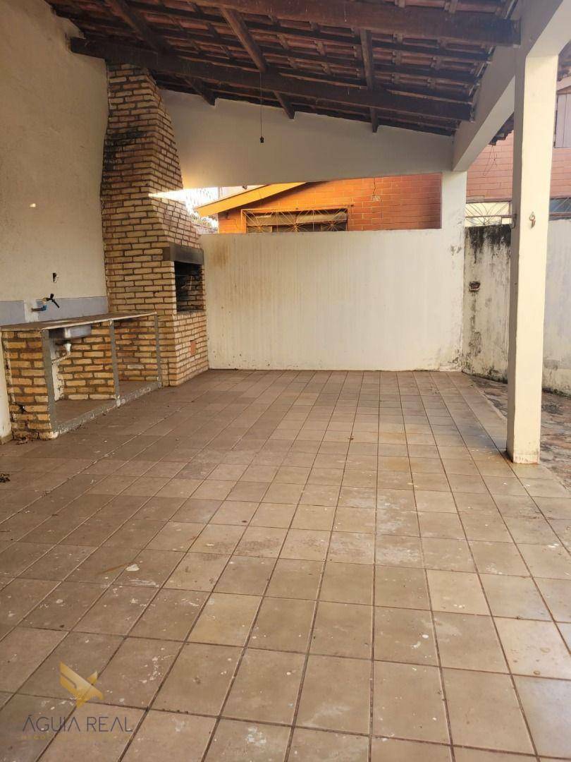 Casa à venda com 3 quartos, 200m² - Foto 12