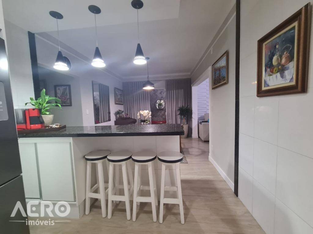 Casa à venda com 3 quartos, 205m² - Foto 26