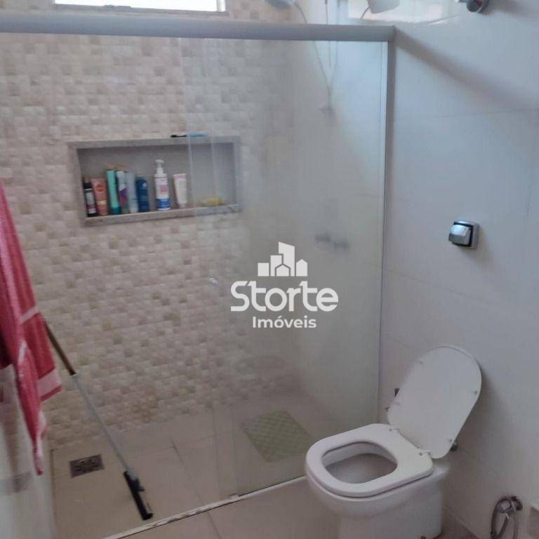 Casa à venda com 3 quartos, 180m² - Foto 10