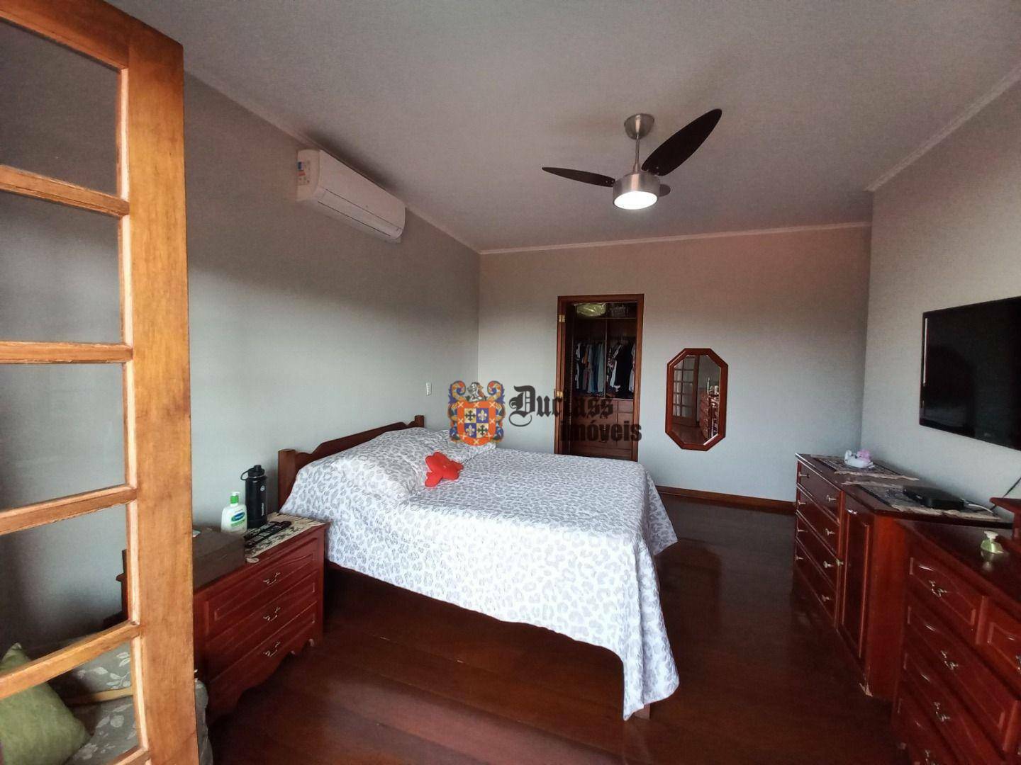 Sobrado à venda com 4 quartos, 350m² - Foto 69