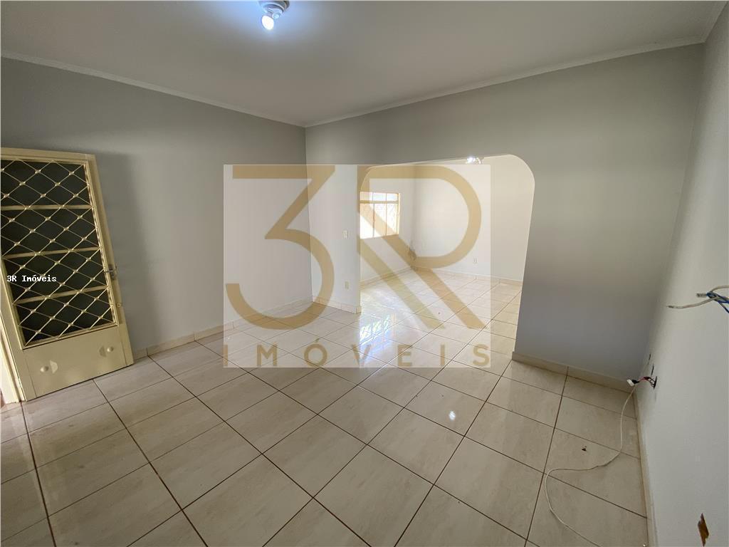 Casa à venda com 3 quartos, 270m² - Foto 22