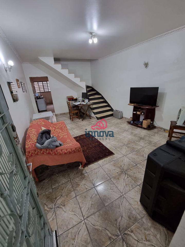 Sobrado à venda com 3 quartos, 96m² - Foto 2