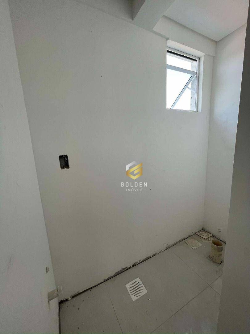 Apartamento à venda com 2 quartos, 71m² - Foto 8