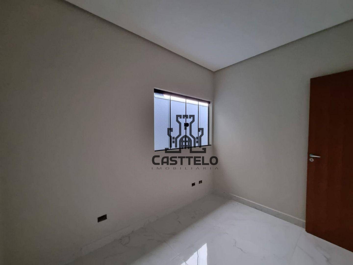 Casa à venda com 3 quartos, 76m² - Foto 11