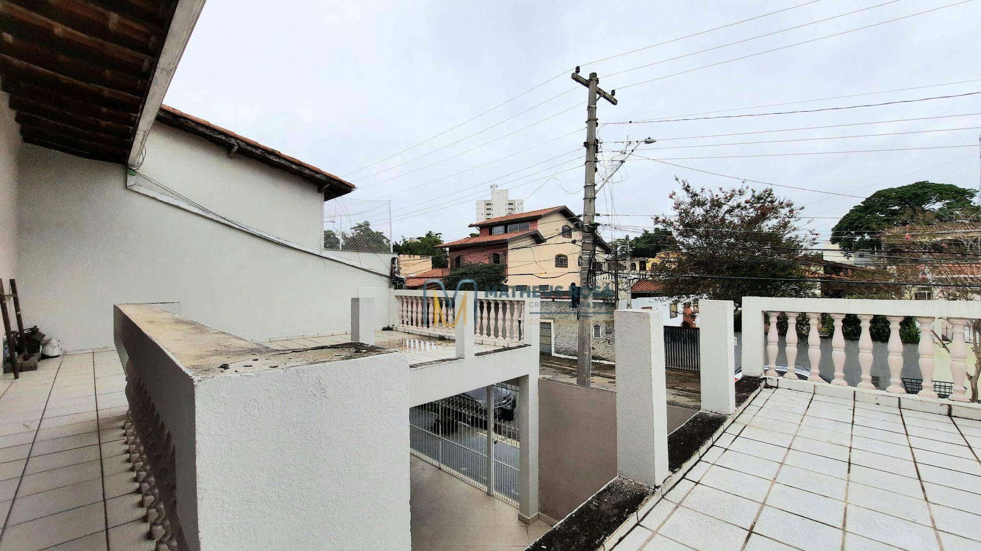 Casa para alugar com 5 quartos, 230m² - Foto 26