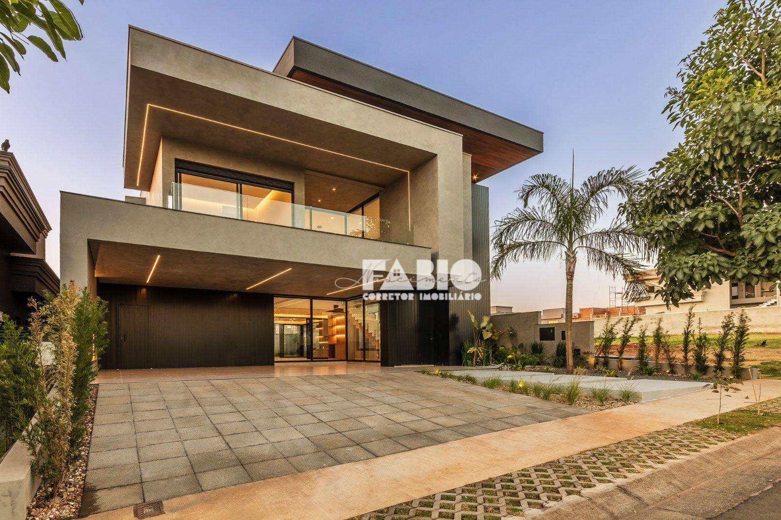 Casa de Condomínio à venda com 4 quartos, 395m² - Foto 1